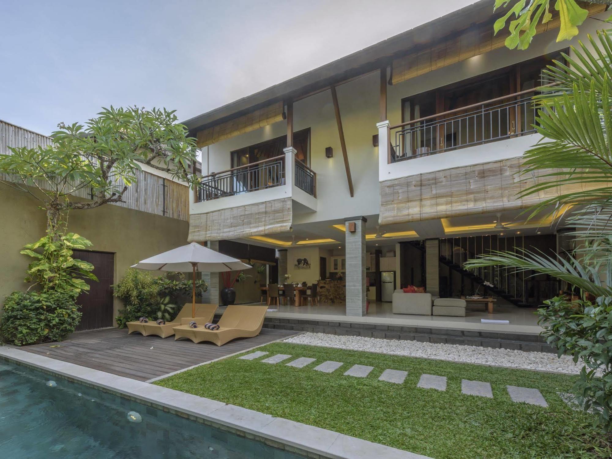 The Kumpi Villas Семиняк Екстериор снимка